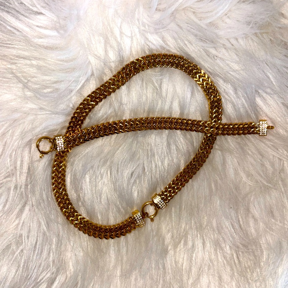 Choker and bracelet costume jewelry set